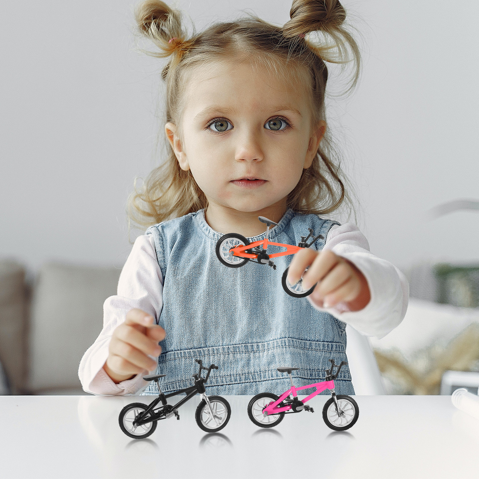 Mountain Biking Game - 4Pcs Simulation Mini Bike Models Finger